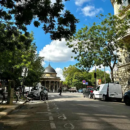 Petit Cocon En Face Du Parc Monceau Apartment